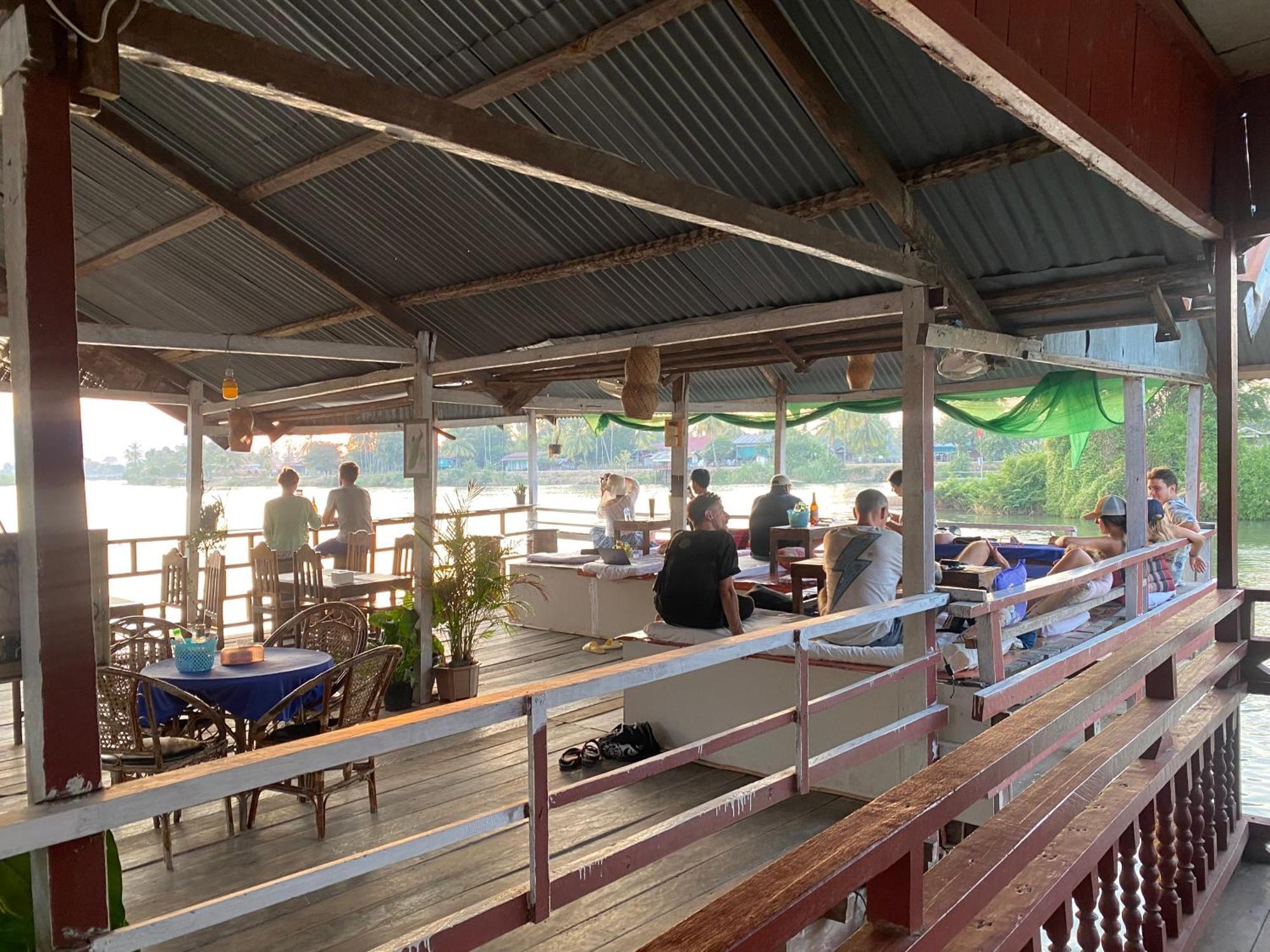 Muang Không Souksanh River Bungalow מראה חיצוני תמונה